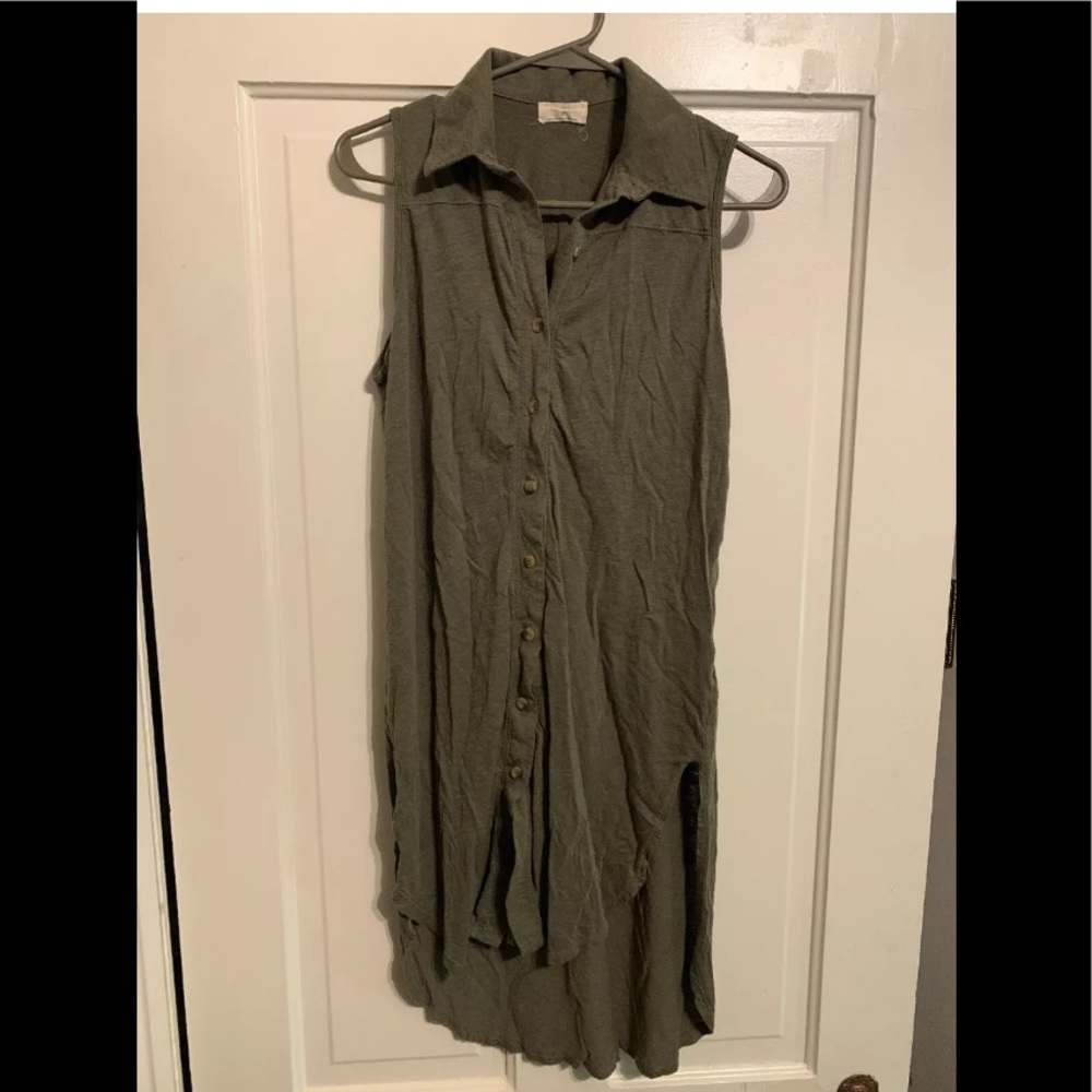 T.La Anthropologie Small Olive Green Button Front